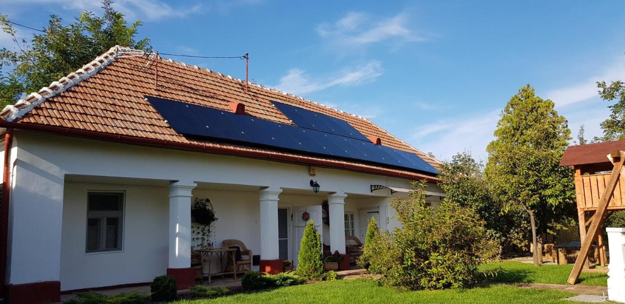 Harmonia Paraszthaz Es Apartman Poroszló Exteriér fotografie