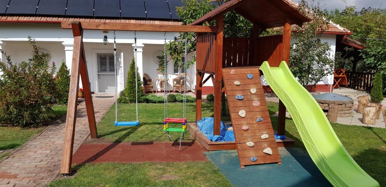 Harmonia Paraszthaz Es Apartman Poroszló Exteriér fotografie